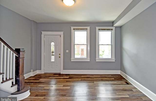 1904 ROSEDALE ST NE Gallery 3