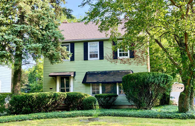 2463 Derbyshire Rd photos photos