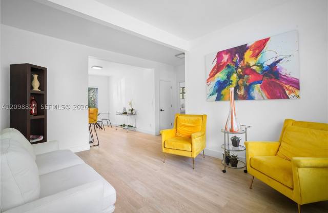 5140 NE 2nd ct Gallery 2