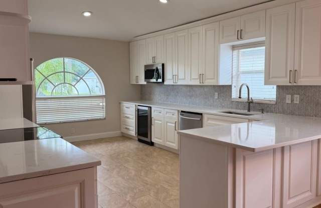 31352 GOLDEN GATE Drive Gallery 3