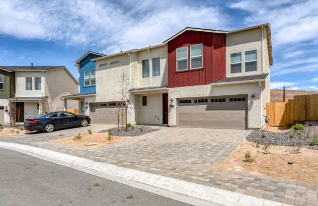 Fully Furnished Modern Townhome with Flexible Leases and All Utilities Included Gallery 3