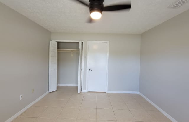 ****SPECIAL TWO WEEKS FREE IF RENTED BY 6/15**** Port St. Lucie single-family home 3 bedrooms 2 bath with garage photos photos