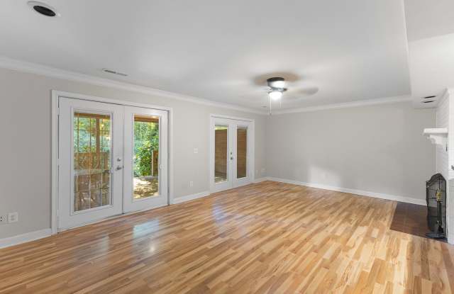5973 Dixon Drive Gallery 4