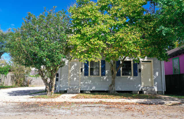 7619 Hurst Street - 1 photos photos