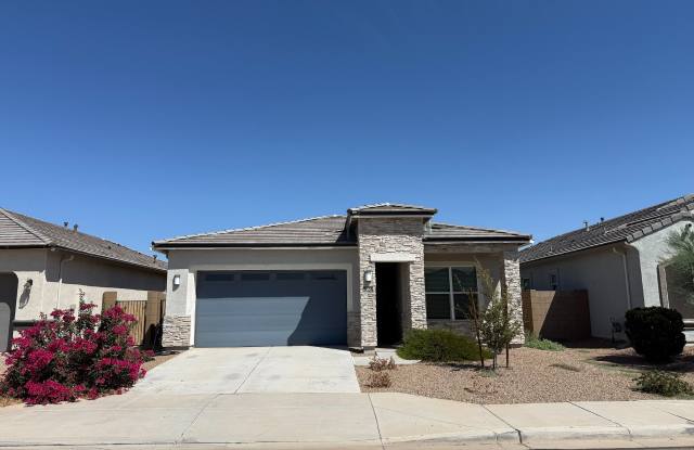 40802 W Sunland Dr Gallery 1