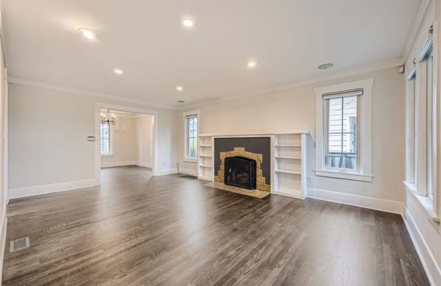 Remodeled 3BR Maple Leaf Home | Primary Suite | Fenced Yard | Garage Gallery 4