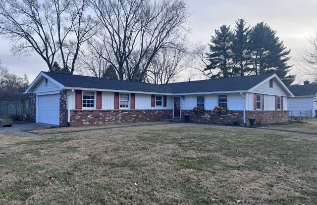 1147 Darby Lane photos photos