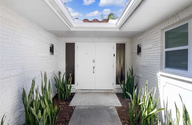 745 123RD AVENUE Gallery 2