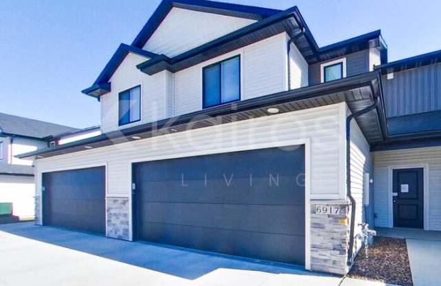 6917 Holly Court - 6917 Holly Court, Johnston, IA 50131 6917 Holly Court - 6917 Holly Court, Johnston, IA 50131