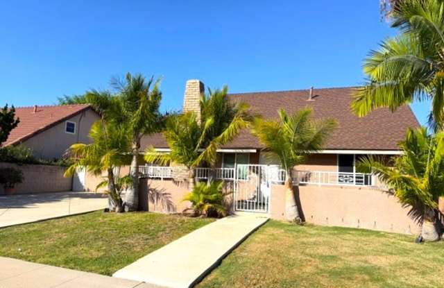 COMING SOON – Beautiful 4-Bedroom Orange Home, Just in Time for the Holidays! Gallery 1