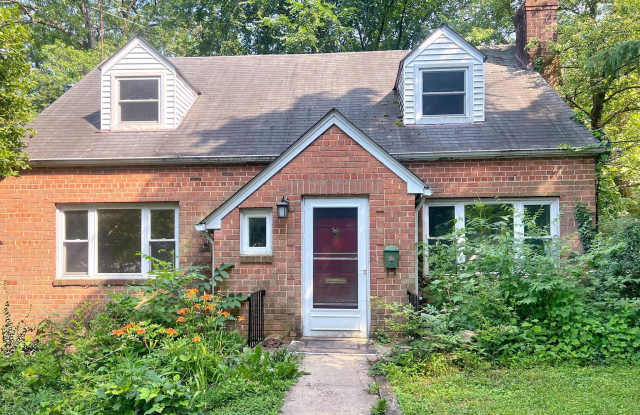 2711 PARKWAY photos photos