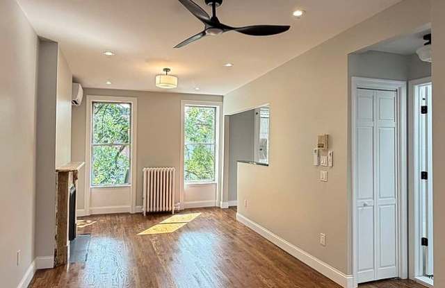 410 Douglass St Apt 3 Gallery 2