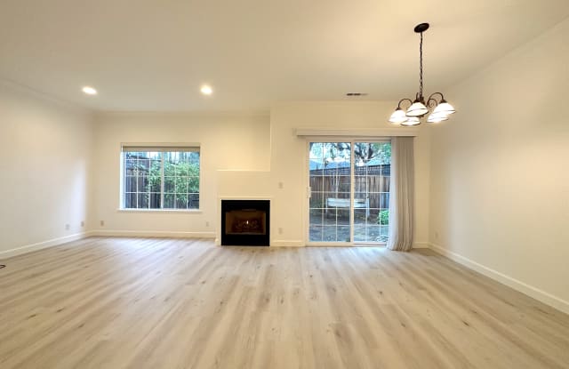 181 Orchard Oak Cir Gallery 2