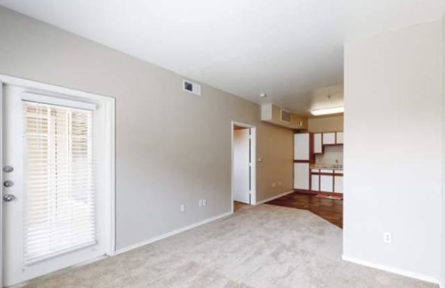 8743 Bowens Crossing Gallery 1
