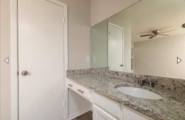 1109 S Thornbush Circle - 1109 South Thornbush Circle, Arlington, TX 76013