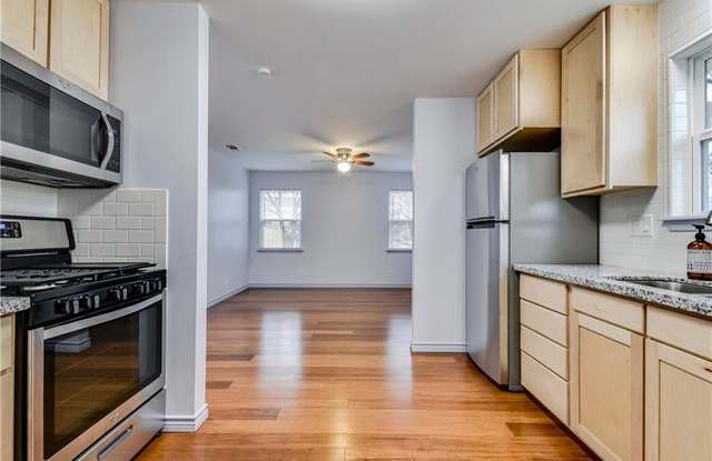 6702 Mira Loma LN Gallery 2