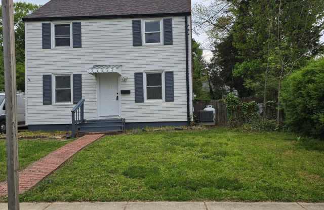 21676 N ESSEX Drive Gallery 3