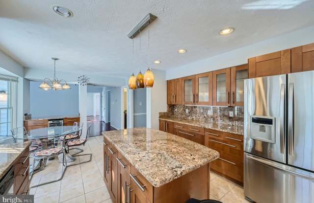 8 SAPPHIRE HILL Court Gallery 4
