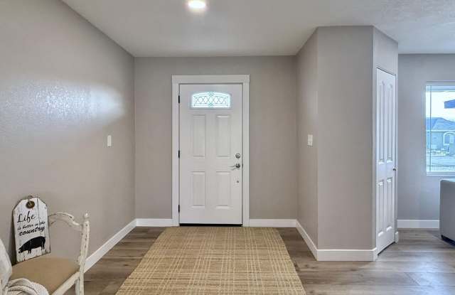 7216 E Grandview Drive Gallery 4