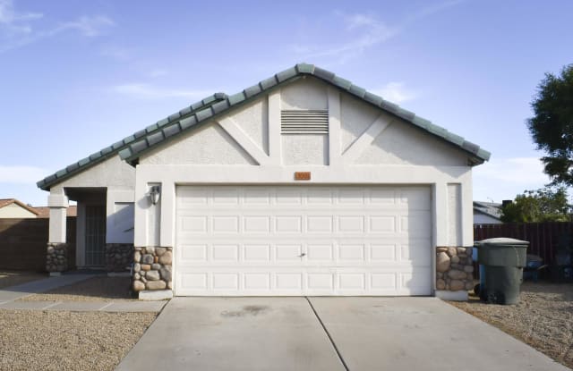 3001 W SALTER Drive - 3001 West Salter Drive, Phoenix, AZ 85027