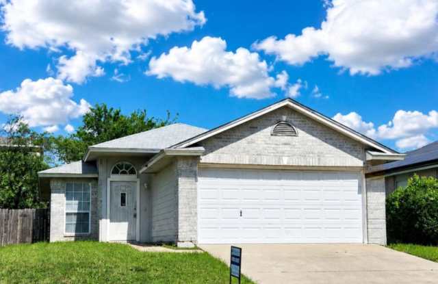 1303 FOX CREEK DR., AVAILABLE NOW photos photos