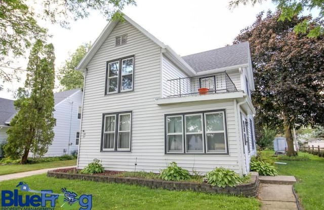 326/328 Mill Street - 326 - upper photos photos