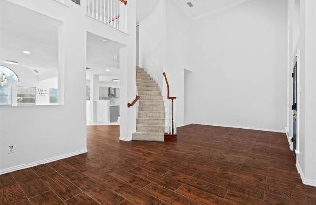 5809 Gloucester Court Gallery 3