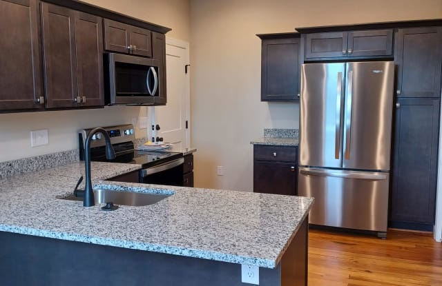 903 South Loudoun Street - 1 photos photos