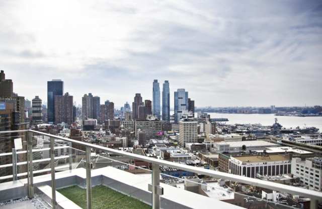 552 west 54th street Gallery 4