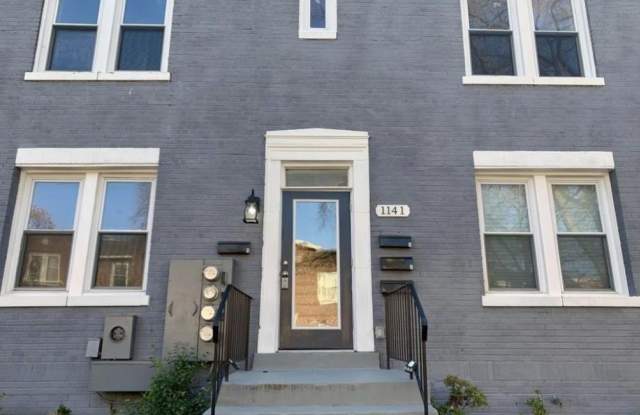 1141 OWEN Place NE Gallery 1