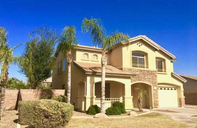 1836 E Bartlett Pl Gallery 2