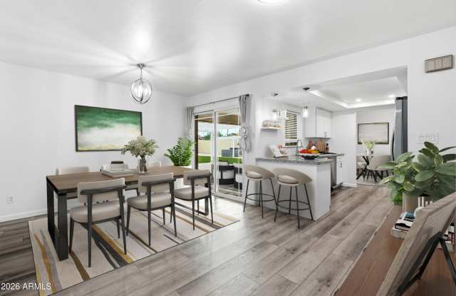 2546 E GENEVA Drive Gallery 4