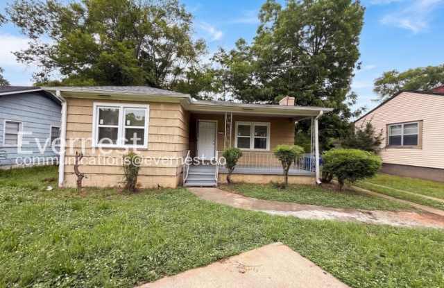 1412 Woodward Road photos photos