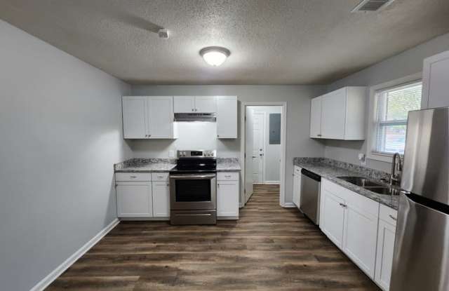 723 West Creek Circle - 723 West Creek Circle, Monroe, GA 30655