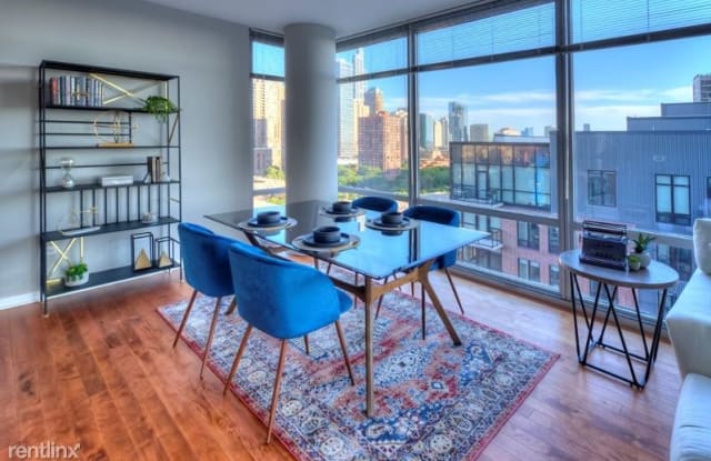 601 S Clark St - 601 South Clark Street, Chicago, IL 60605