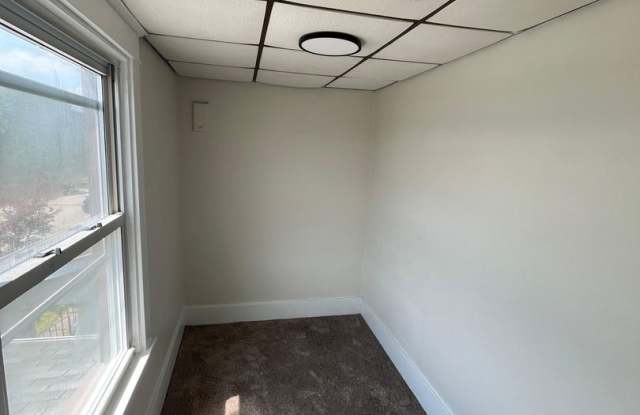 Spacious 5BR Home in Arnold, Section 8 Considered!! Gallery 4