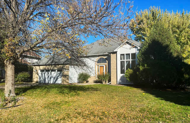 Spacious LAKEFRONT Home with Primary Suite, Fireplace, Huge Family Room, Home Theater & More! Gallery 1