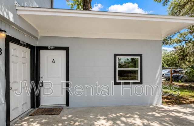 1204 Glencoe St #4 Gallery 2