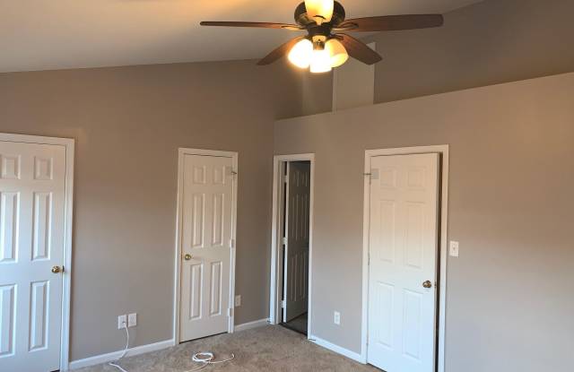 16158 TACONIC CIRCLE Gallery 2