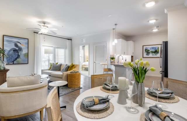 Alloro at University Groves - Senior Housing Gallery 2