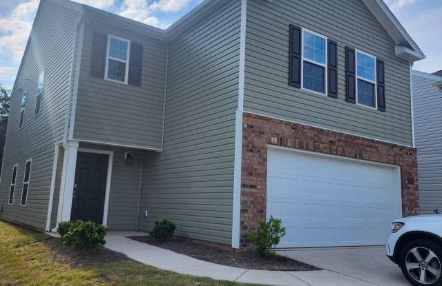 4 Bedroom ALMOST NEW House For Rent in Winton-Salem - 4539 Heatherly Road, Winston-Salem, NC 27105