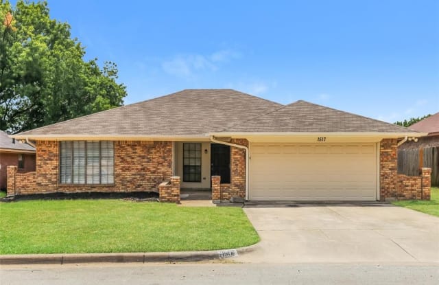 1517 Willow Park Drive - 1517 Willow Park Drive, Fort Worth, TX 76134