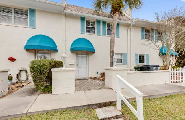 2233 Seminole Road - 1 Gallery 2