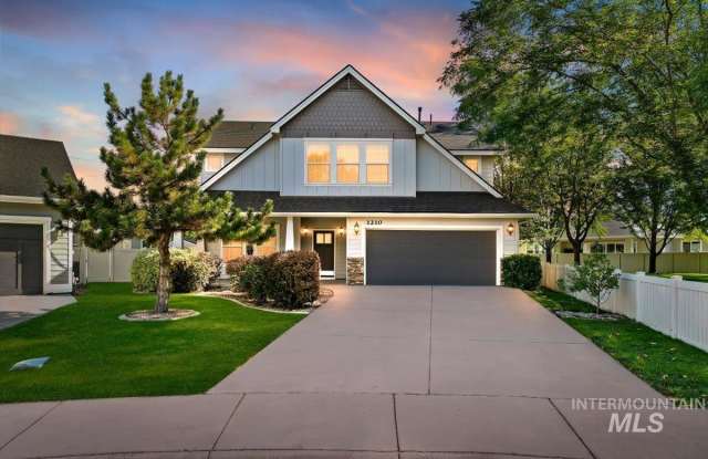 1210 West Cobblefield Court Gallery 1
