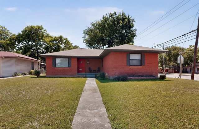 2104 Hillburn Drive Gallery 3
