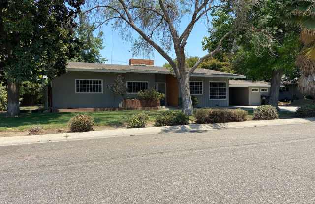 Spacious Visalia home in a well established neighborhood coming soon photos photos