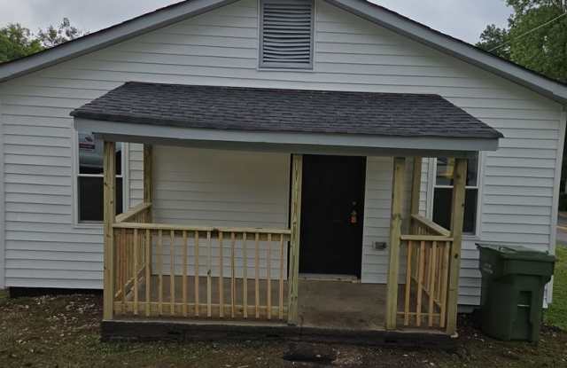 Newly remodeled home is located in Lancaster, SC 29720. photos photos