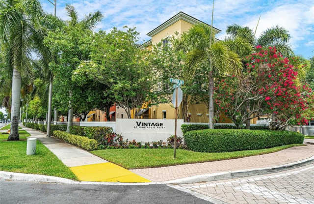 2381 Vintage Dr photos photos