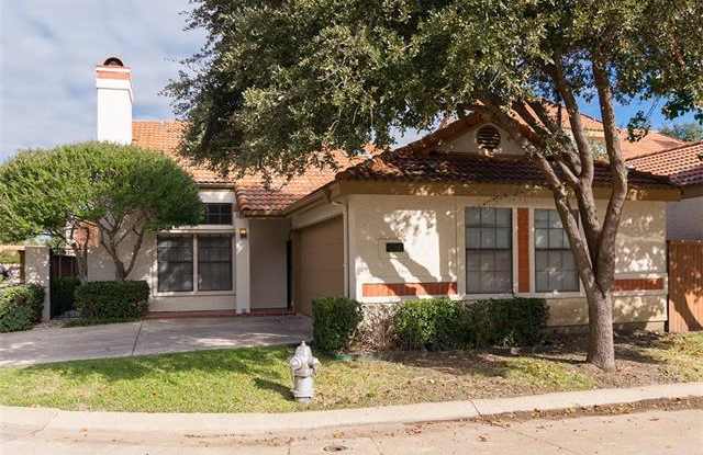 604 Mission Circle - 604 Mission Circle, Irving, TX 75063