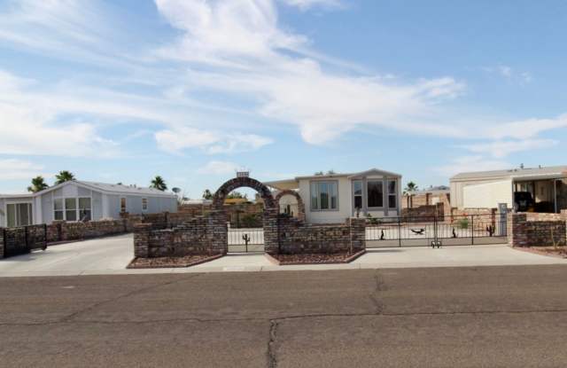 12606 E 45th St RV Access Gallery 3